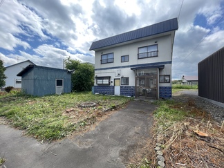 1970s wood house, 4-min walk to station, Hokkaido