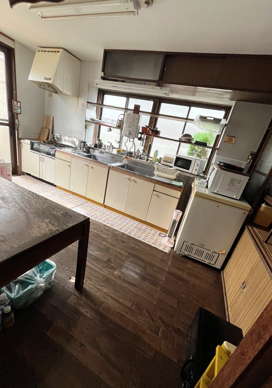 1970s house, 3-min walk to station, Miyazaki