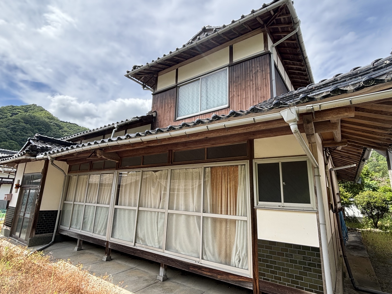 1970s wood house in Hyogo