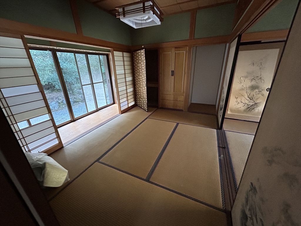 1990s wood house in Mie