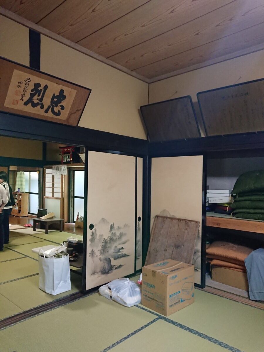 1960s wood house on a large plot in Kitakami
