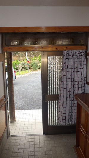 1990s wood house on a large plot in Tochigi