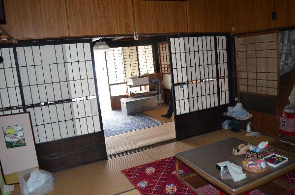 1980s wood house with outbuildings in Hyogo
