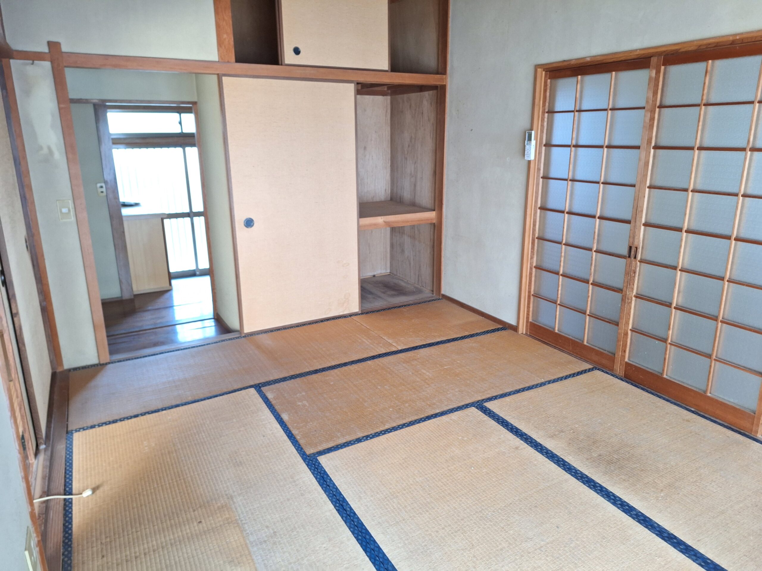 1960s wood house, 6-min walk to station, Yamaguchi