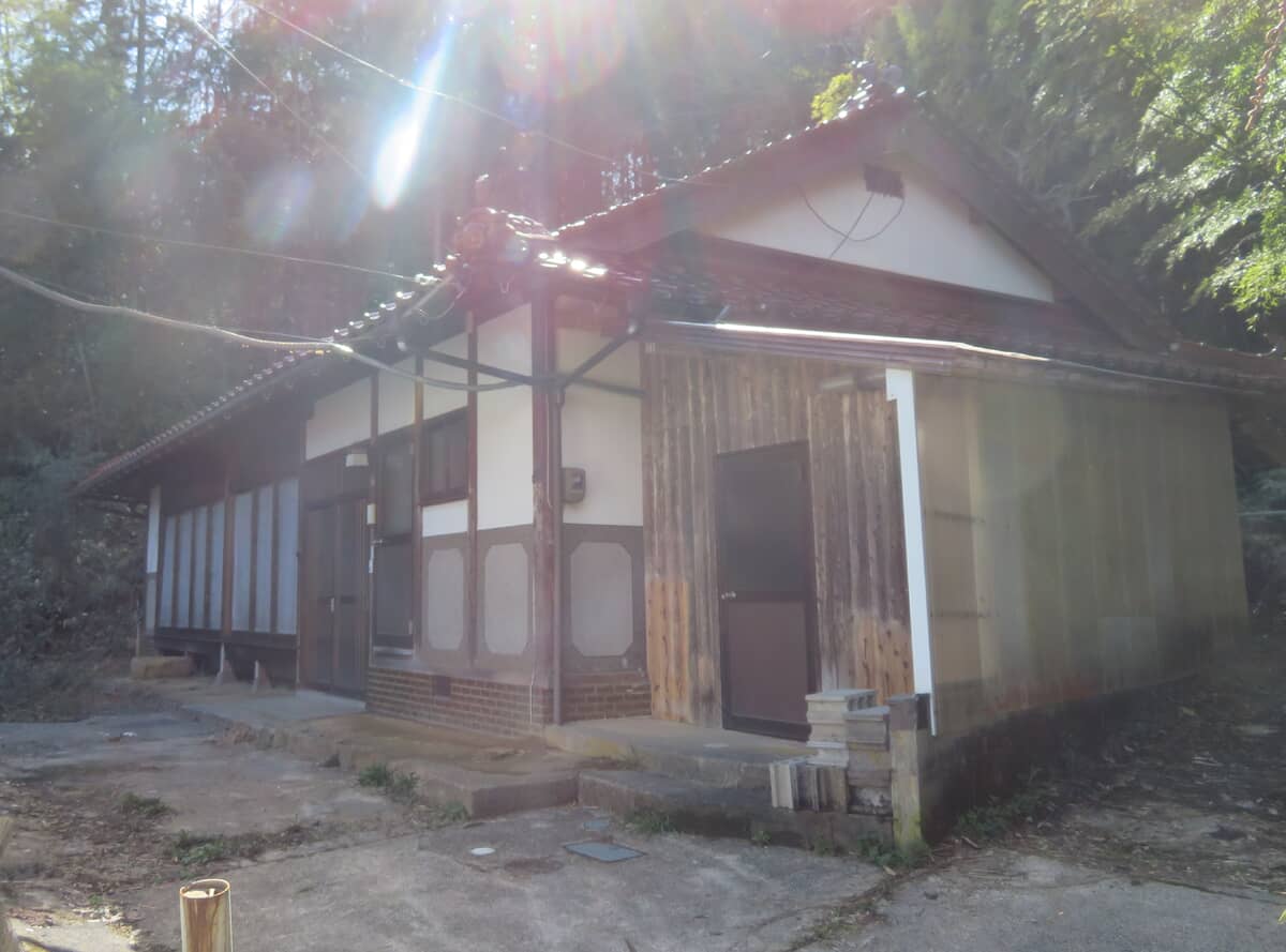1980s wood house in Hiroshima