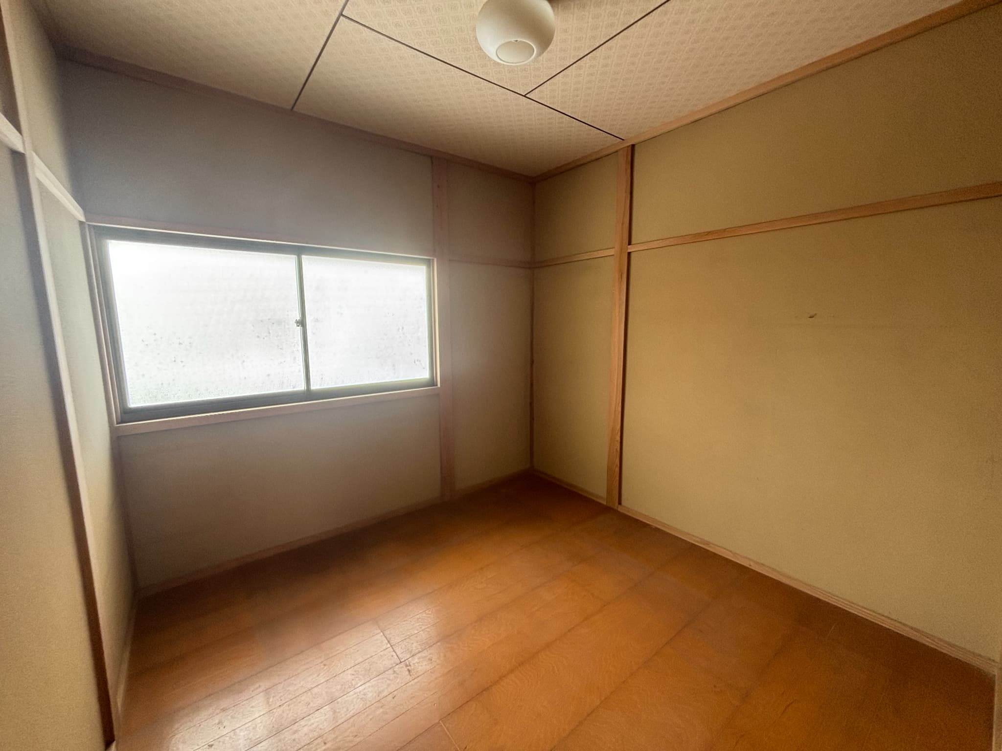 1980s wood house, 5-min walk to station, Iwate