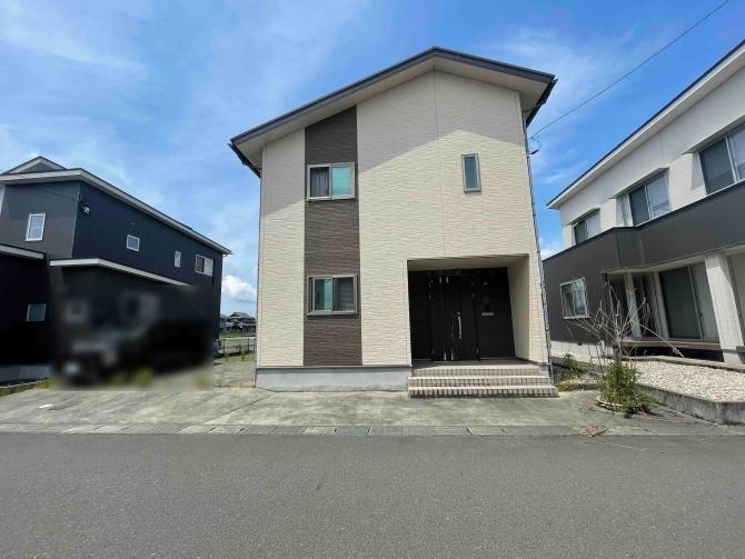 2010s wood house, 16-min walk to station, Fukui