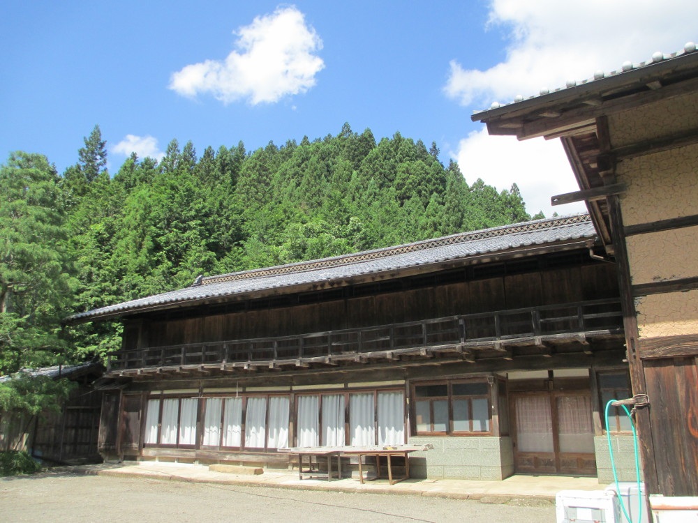Wood house on a large plot in Gunma