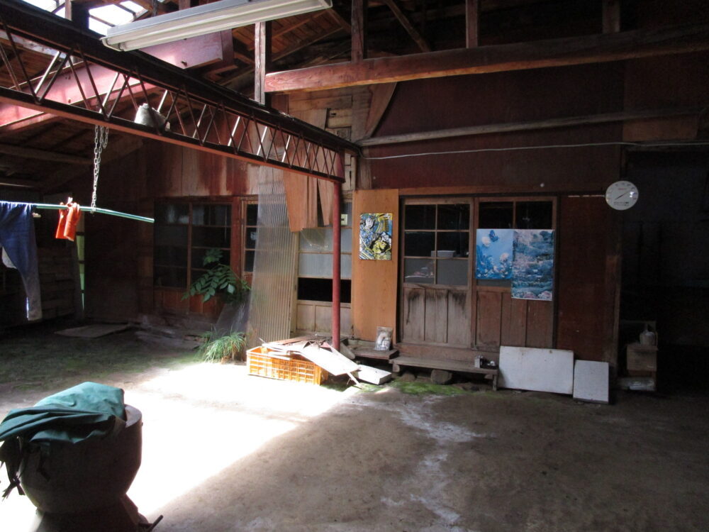1970s house on a large plot in Iwate