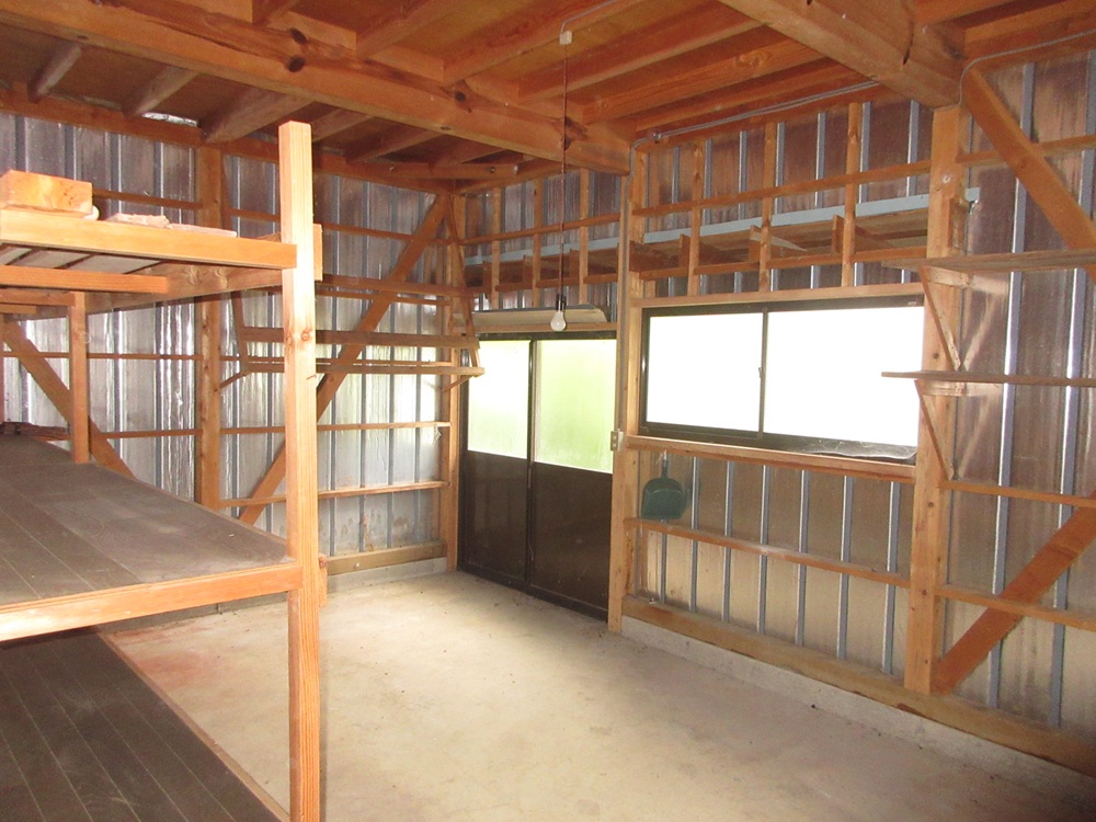 1950s wood house, 12-min walk to station, Iwate