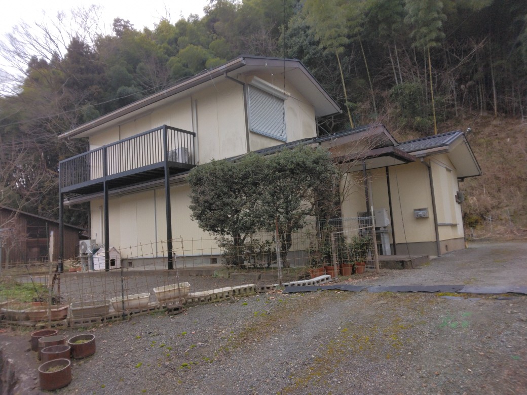 1970s steel-frame house in Oe, Fukuchiyama