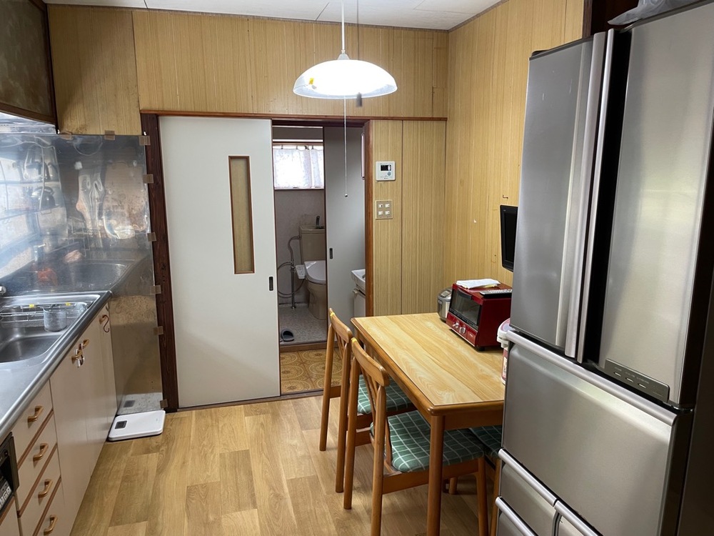 1960s wood house, 3-min walk to station, Toyama
