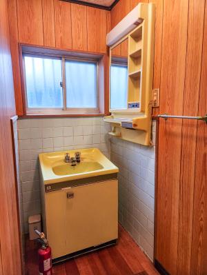 1960s house near the coast in Makurazaki