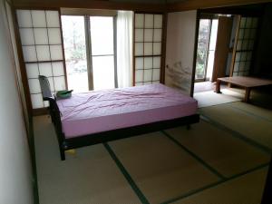 1970s wood house, 19-min walk to station, Gunma