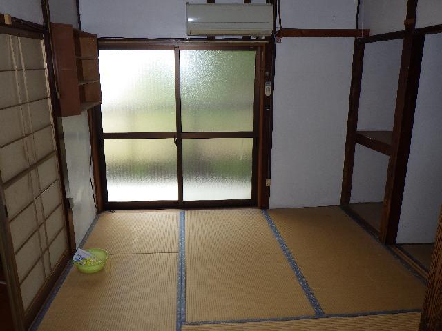 1960s wood house, 8-min walk to station, Nagasaki