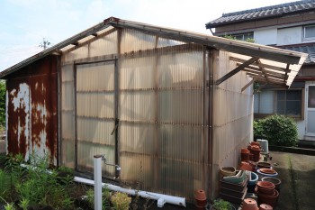 1980s house with outbuildings in Minamisatsuma, Kagoshima