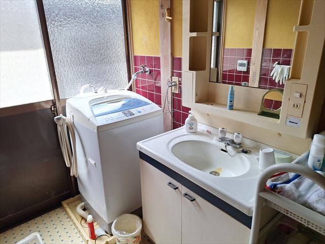 1980s wood house, 18-min walk to station, Yamaguchi