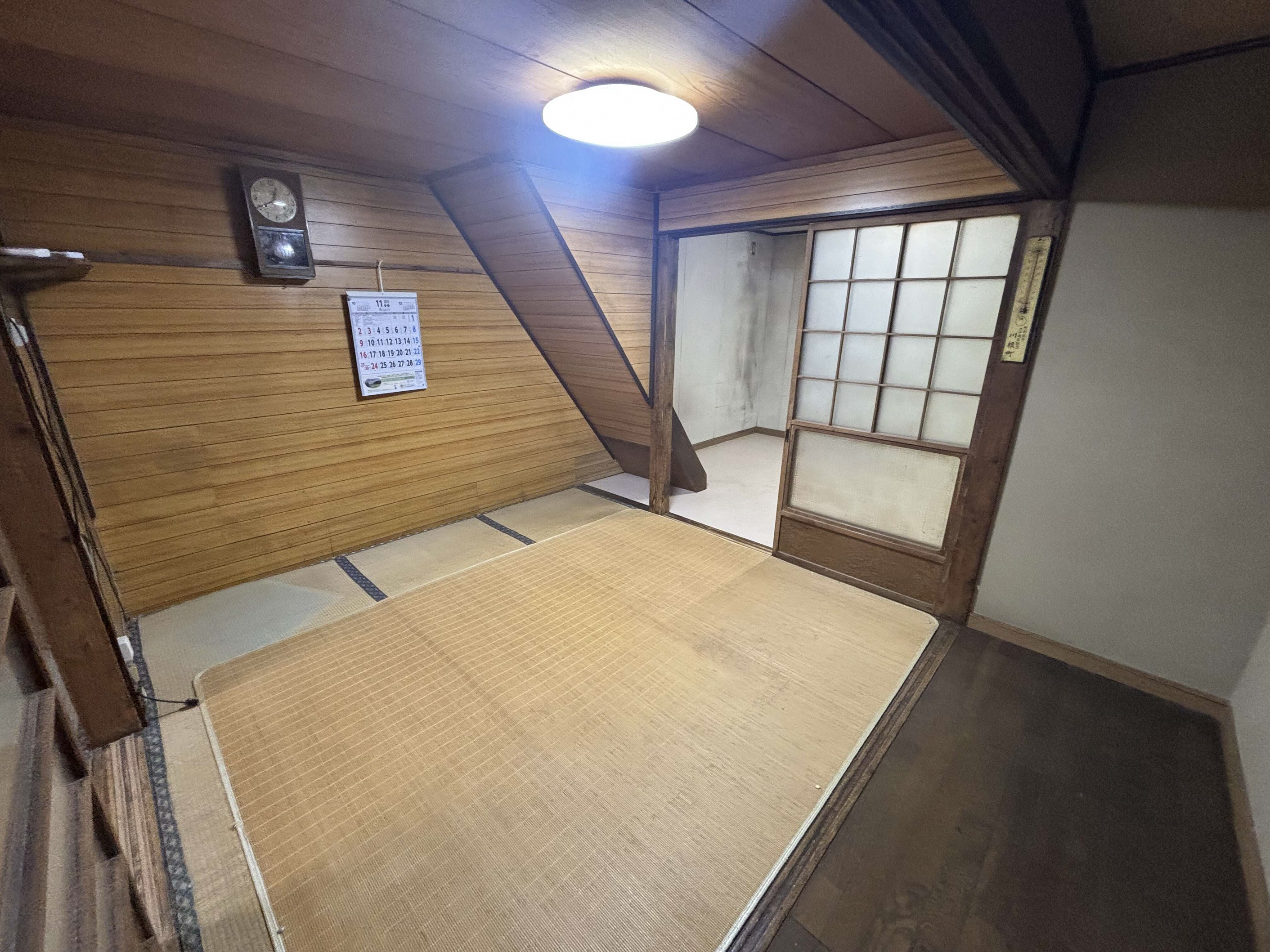 1960s wood house, 3-min walk to station, Shizuoka
