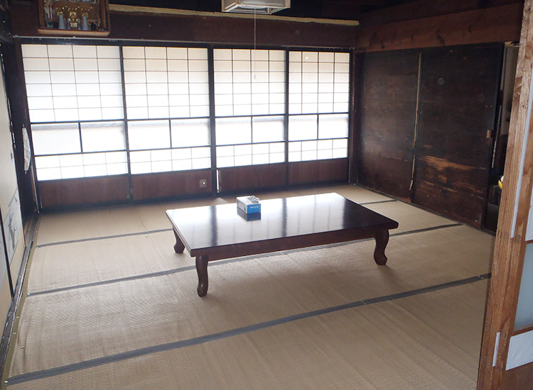 Wood house in Shimane