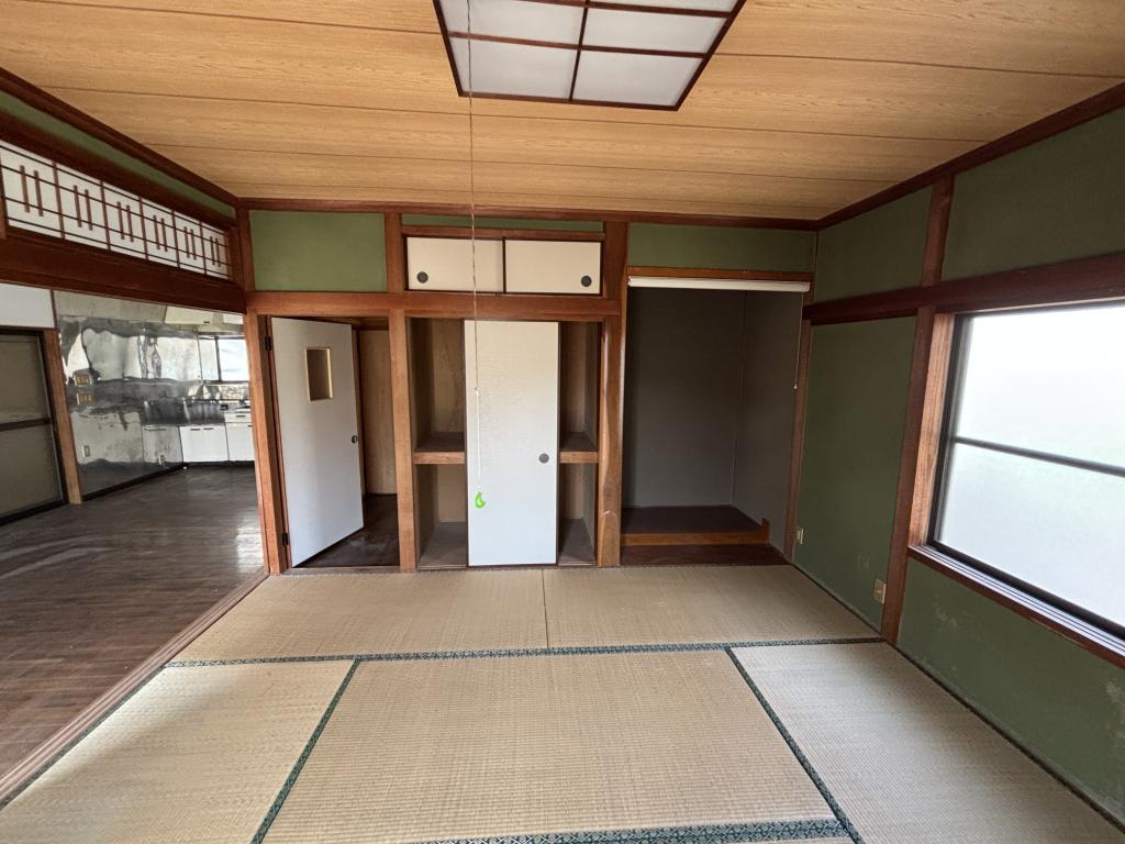 1990s wood house in Miyazaki