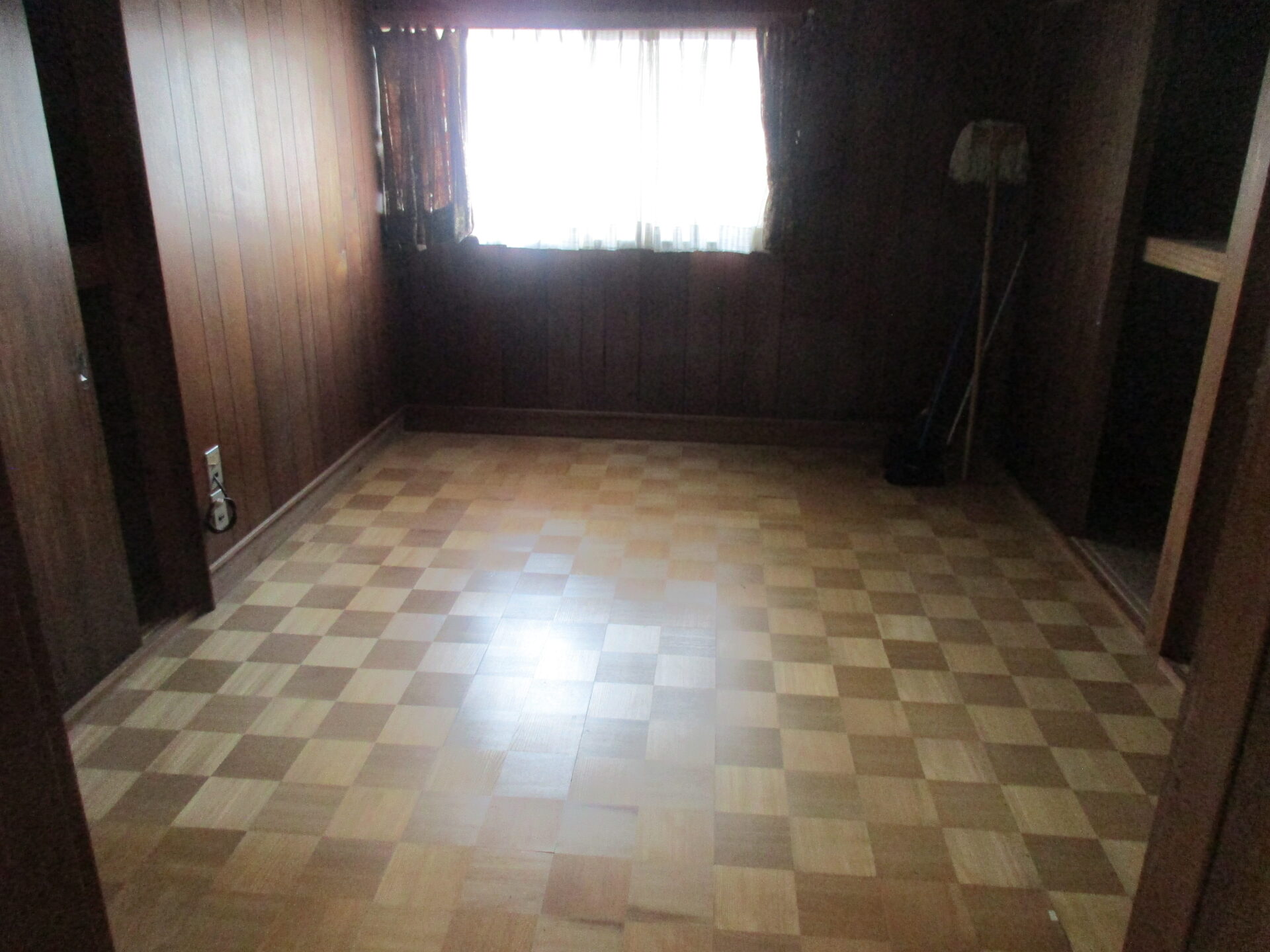 1920s wood house on a large plot in Shizuoka