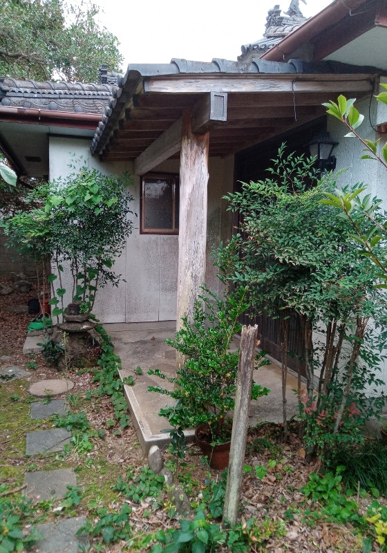 1970s house near the coast in Nishinoomote, Kagoshima