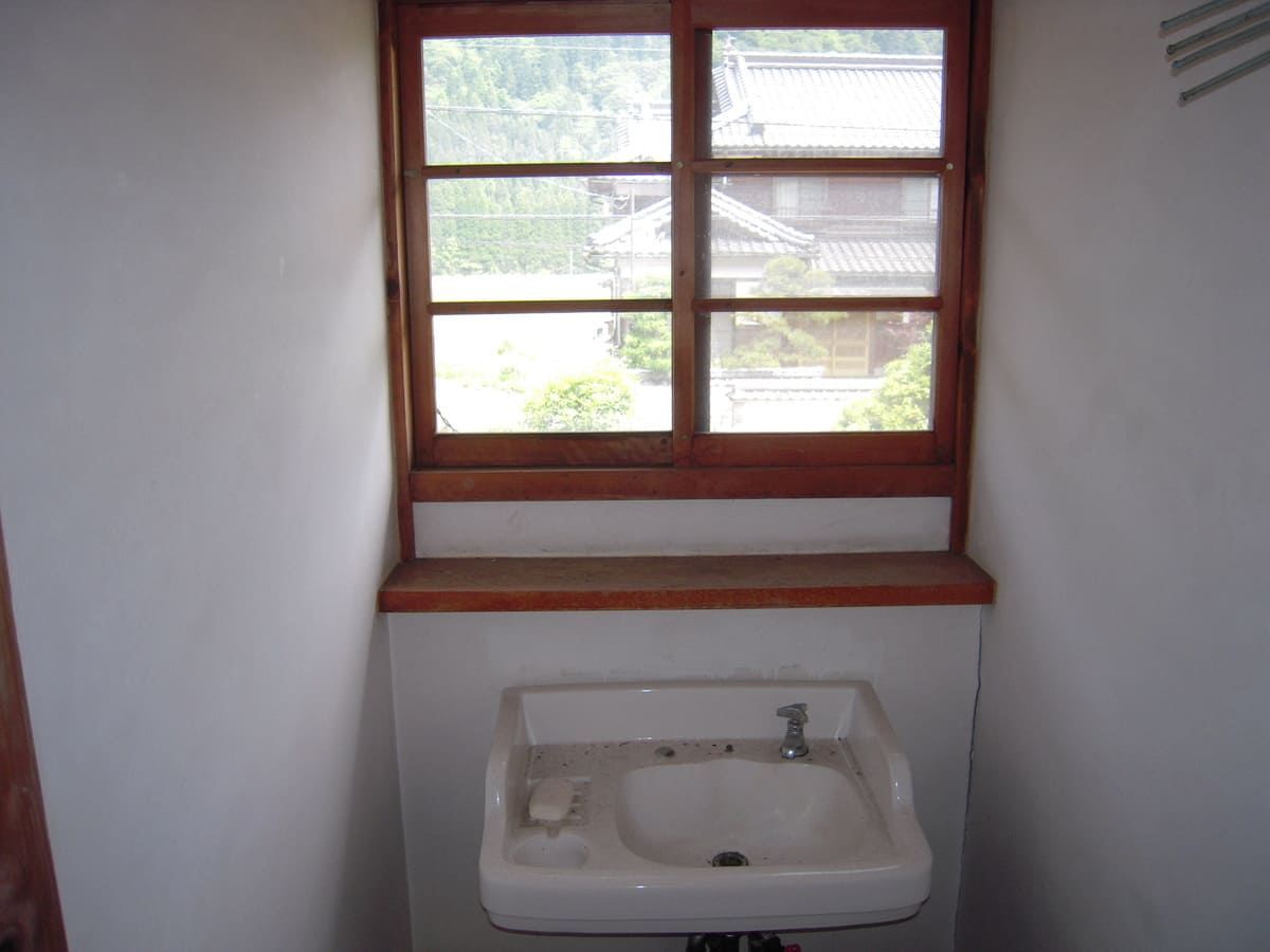 1920s wood house with storehouses in Hyogo