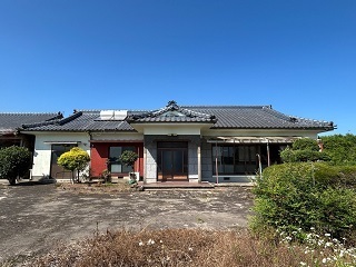 1980s house in Sueyoshi, Soo, farmland, approval needed