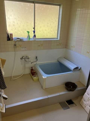 1980s wood house, 18-min walk to station, Shimane