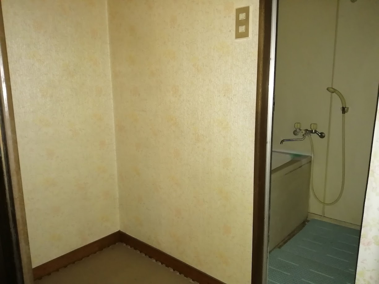 Concrete house, 7-min walk to station, Gifu