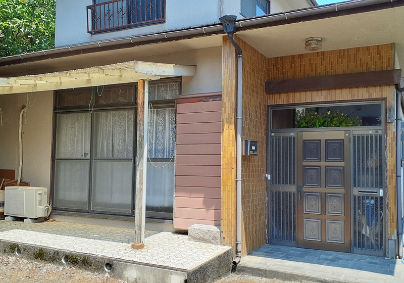 1970s wood house in Hondo, Amakusa