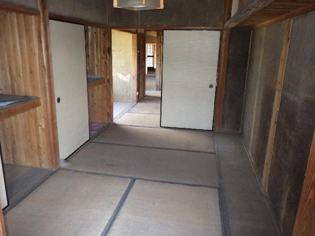 1940s wood house, 10-min walk to station, Nagasaki