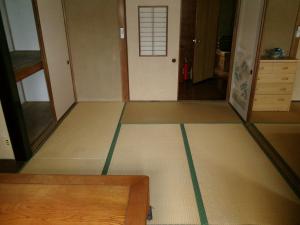 1970s wood house, 19-min walk to station, Gunma