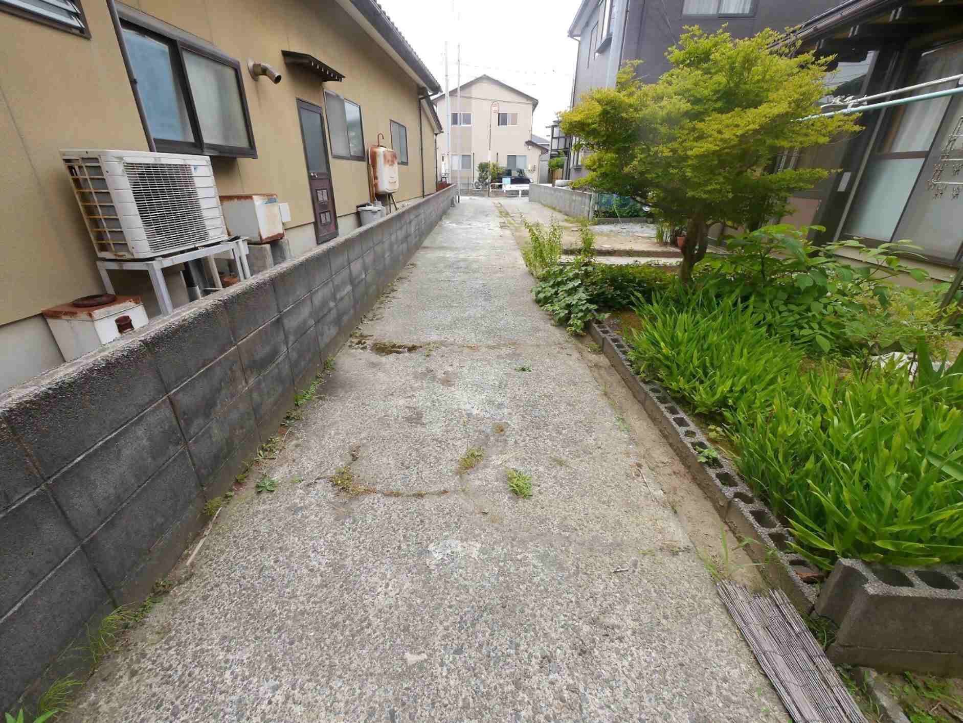 1980s wood house in Kanazawa