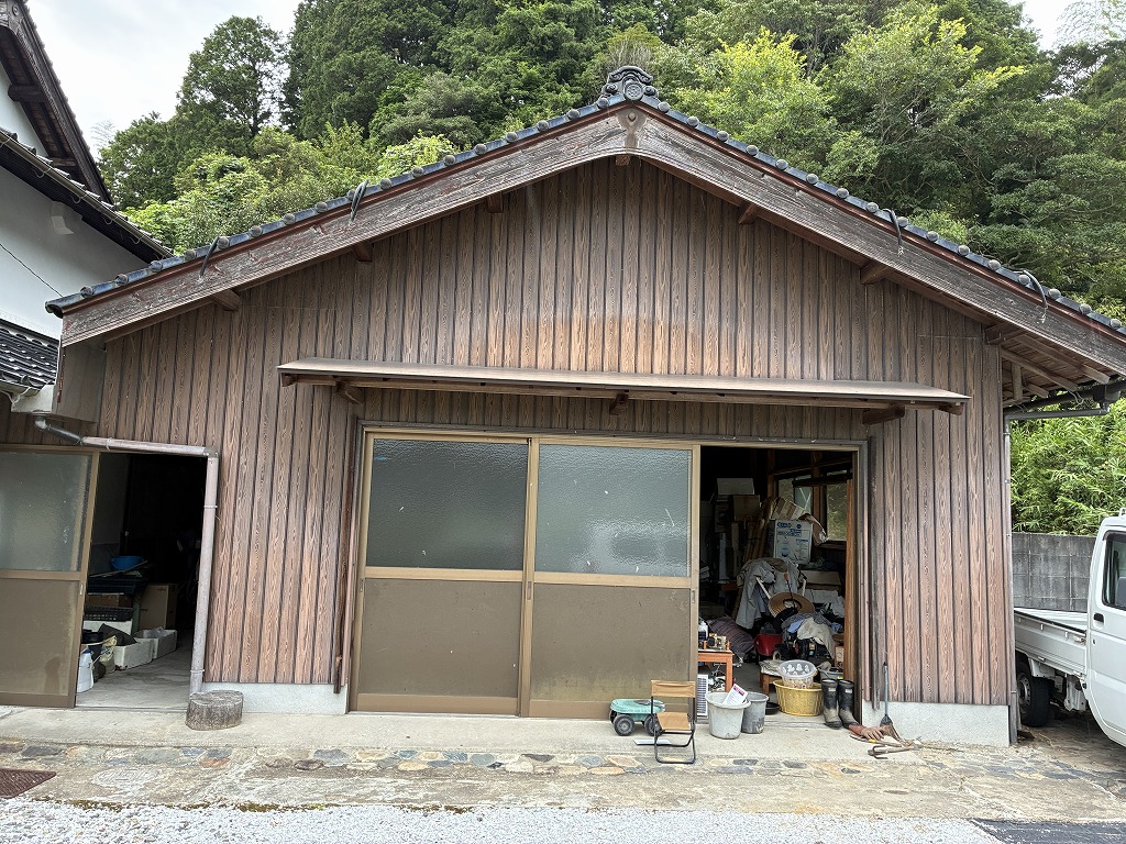 Wood house on a large plot in Yamaguchi