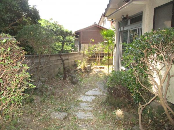 1960s wood house, 17-min walk to station, Okayama