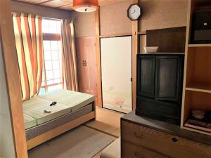 1970s wood house, 3-min walk to station, Shimane