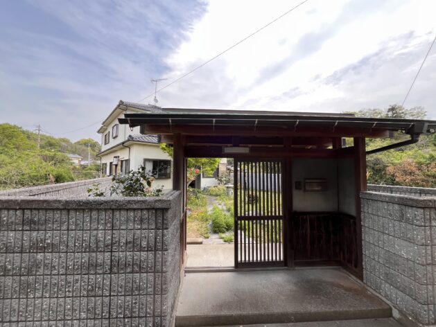 1980s wood house in Ehime