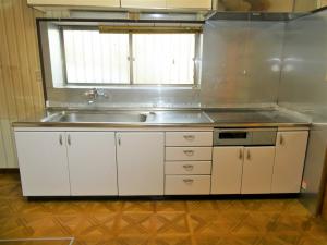 1970s wood house, 17-min walk to station, Shimane