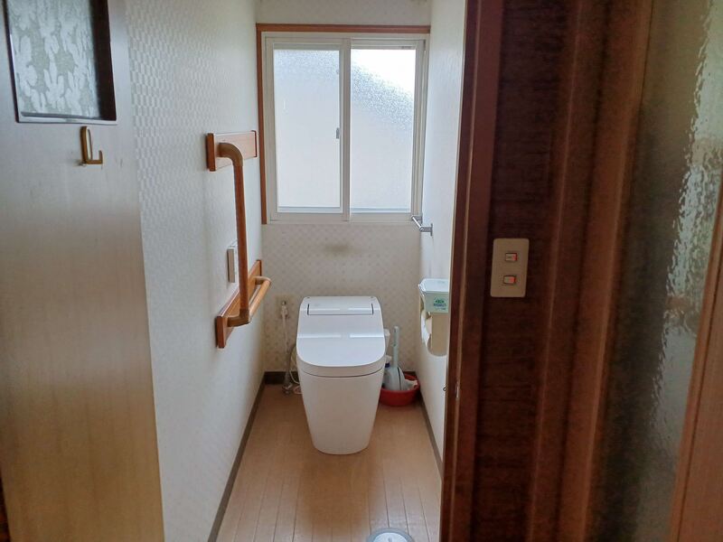 1970s wood house on a large plot in Iwate