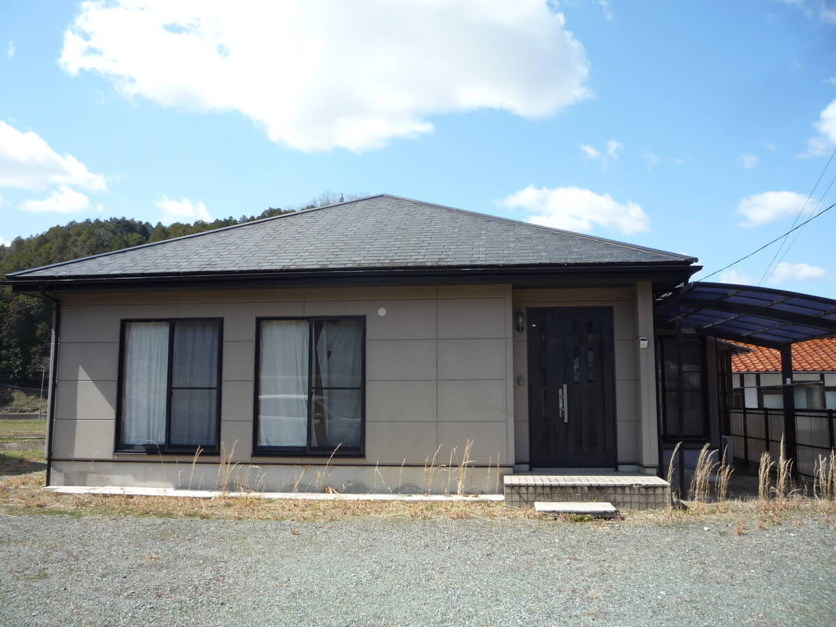 2000s wood house in Hiroshima