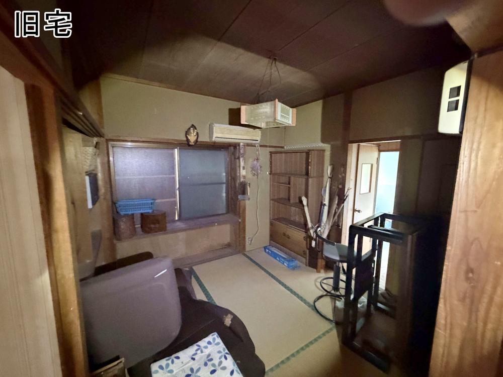 1970s wood house with outbuildings in Kanoya, Kagoshima