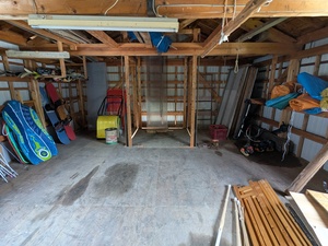 1980s wood house on a large plot in Yamagata