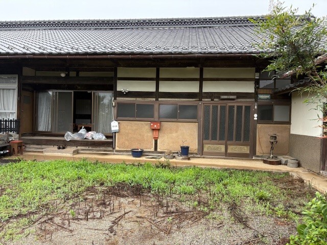 1920s house on a large plot in Yamanashi