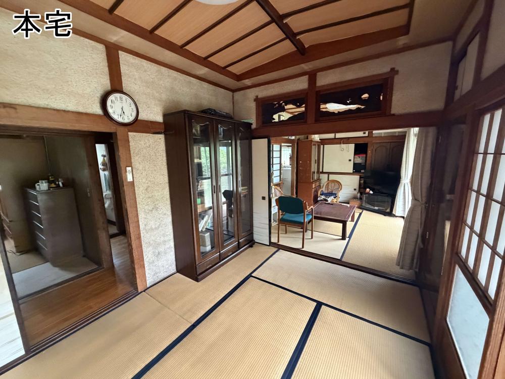 1970s wood house with outbuildings in Kanoya, Kagoshima
