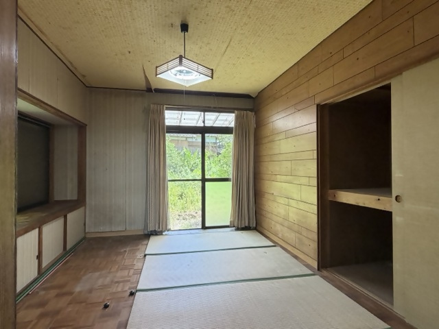 Wood house near the coast in Ei, Minamikyushu