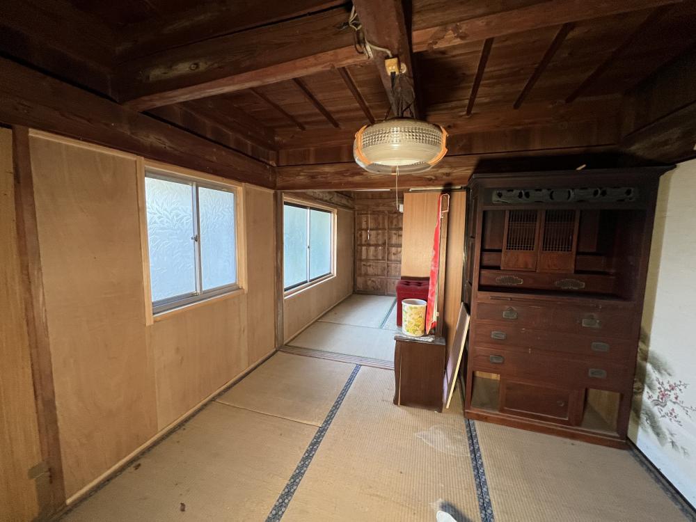 1940s wood house in Kushira, Kanoya, farmland, approval needed