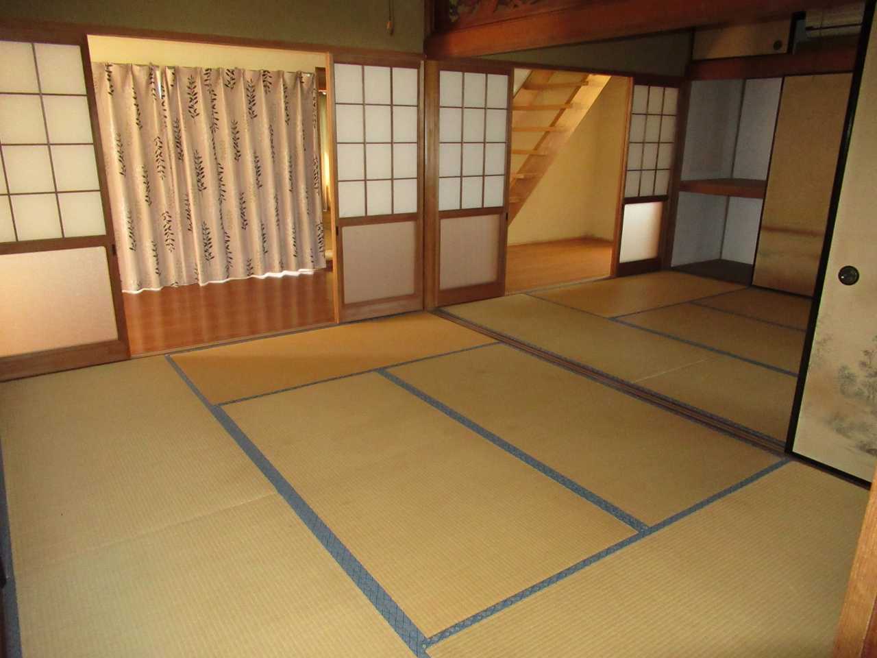 House, 17-min walk to station, Oita