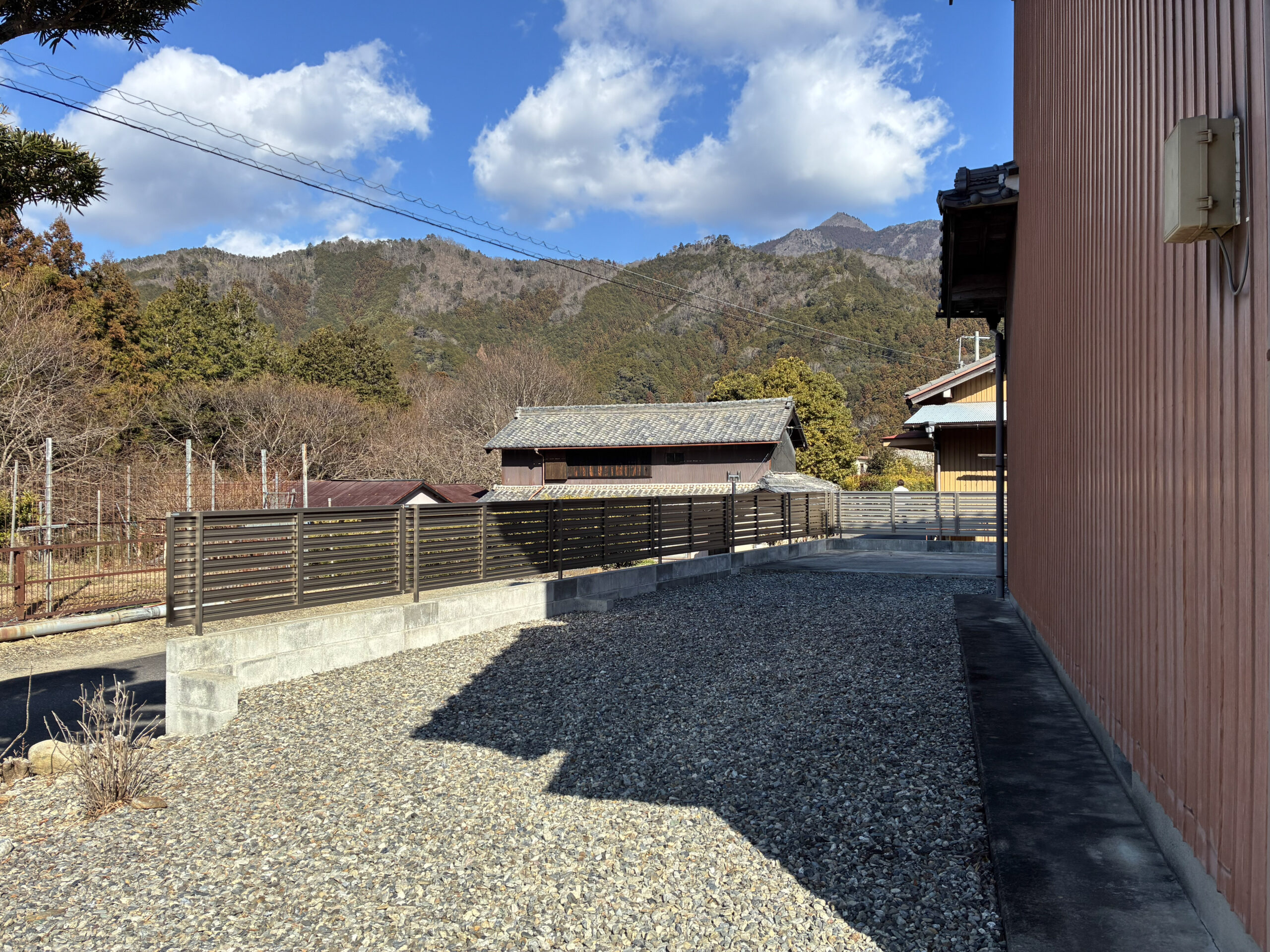 1990s wood house on a large plot in Matsusaka Kahada
