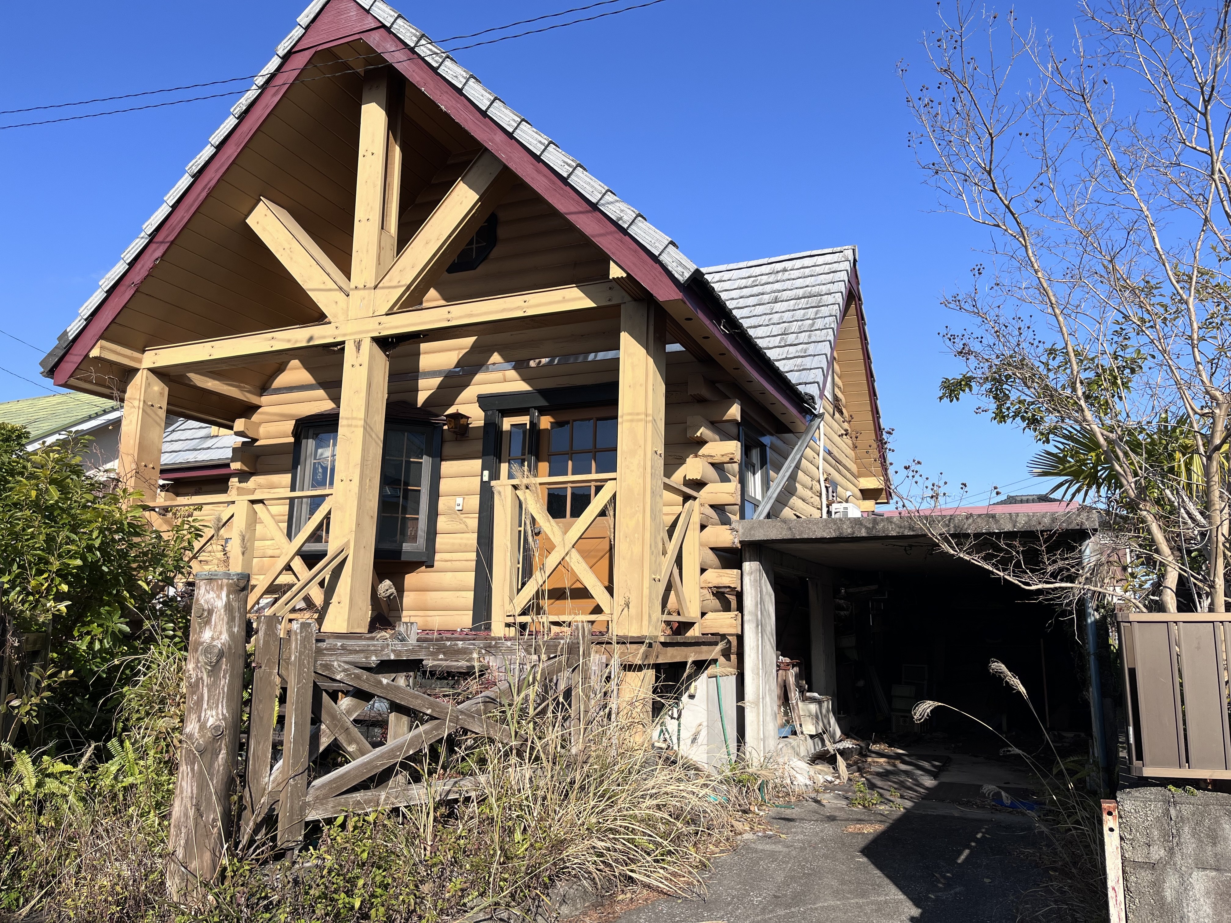 1990s wood house near the coast in Togata, Ibusuki